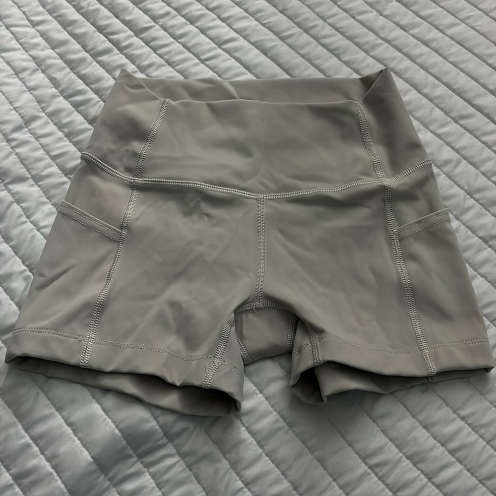 TNA BIKE SHORTS SZ XXS